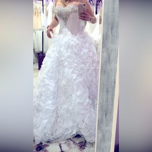 Pre-owned Quinceañera or wedding dress, size 8